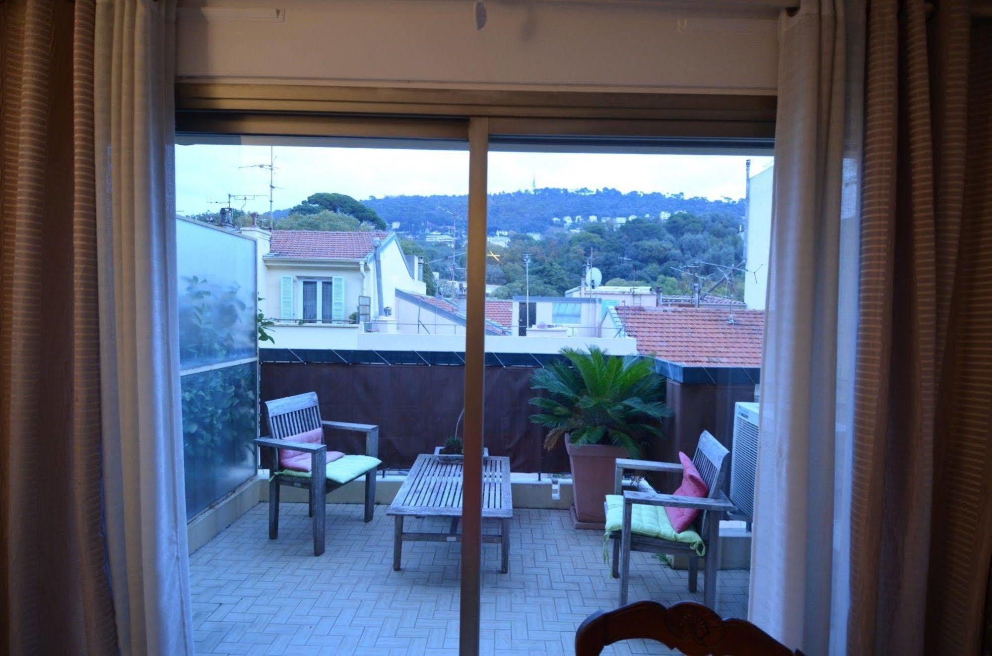 Appartement 6 Personnes Avec Terrasse Le Port ניס מראה חיצוני תמונה