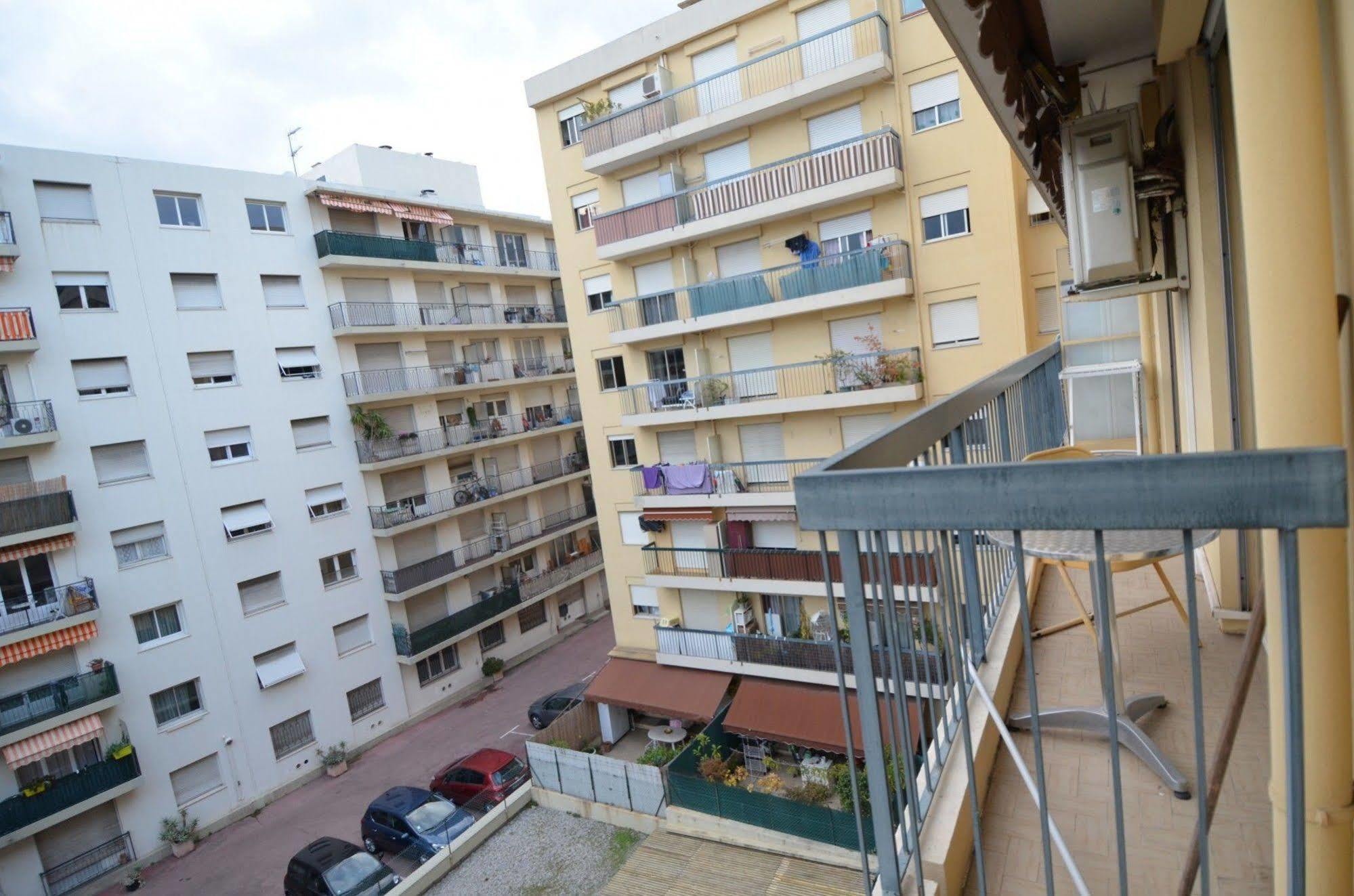 Appartement 6 Personnes Avec Terrasse Le Port ניס מראה חיצוני תמונה